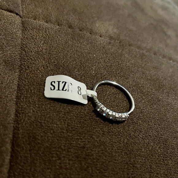 Charmed Aroma | Size 8 Ring - Picture 5 of 7